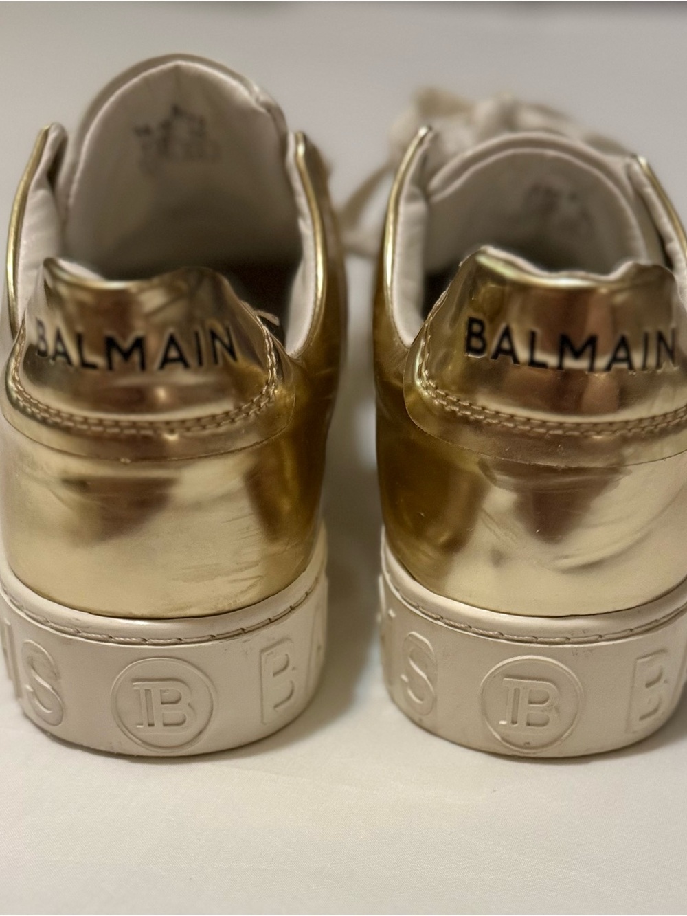 Balmain Paris White & Metallic Gold B-Court Low-Top Sneakers - Picture 2 of 7
